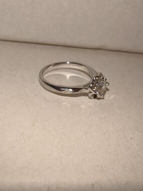 Elegant Silver Solitaire Ring with Clear CZ Stone